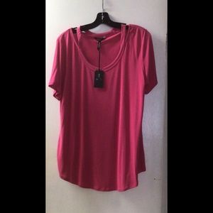 🎈 DKR Apparel Full Figure V-Neck Top